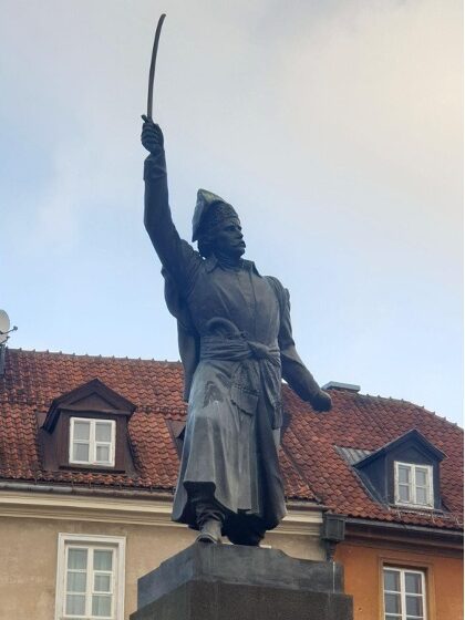Jan Kilinski Monument in Warsaw, Poland - A tribute to Jan Kilinski, a prominent figure in Polish history, depicted in this monument. Kilinski, a hero of the Polish struggle for independence, stands tall in this memorial, symbolizing bravery and patriotism. The monument pays homage to his legacy and commitment to the nation's freedom.